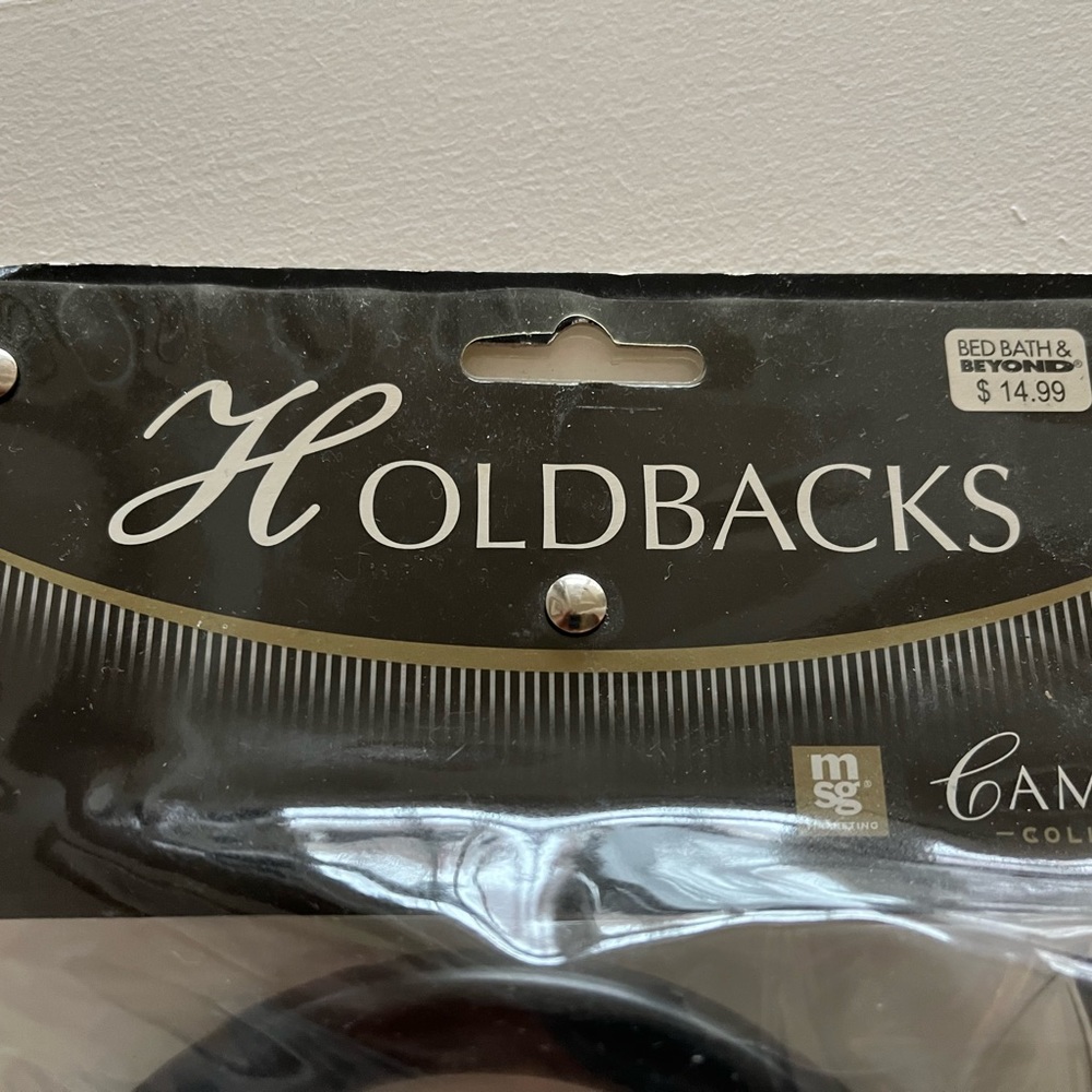 Holdbacks - Picture 3 of 3